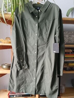 Lee Olive Green Button-Front Long Shirt